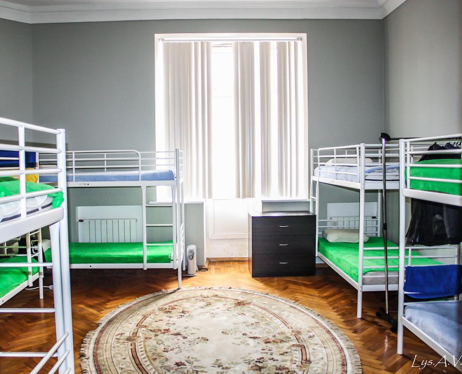 Hostel Kutuzov Na Kutuzovskom Prospekte Moskau Zimmer foto