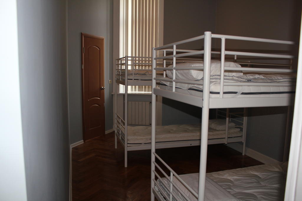 Hostel Kutuzov Na Kutuzovskom Prospekte Moskau Zimmer foto