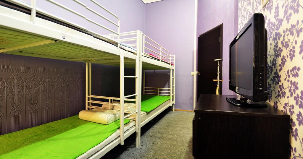 Hostel Kutuzov Na Kutuzovskom Prospekte Moskau Zimmer foto